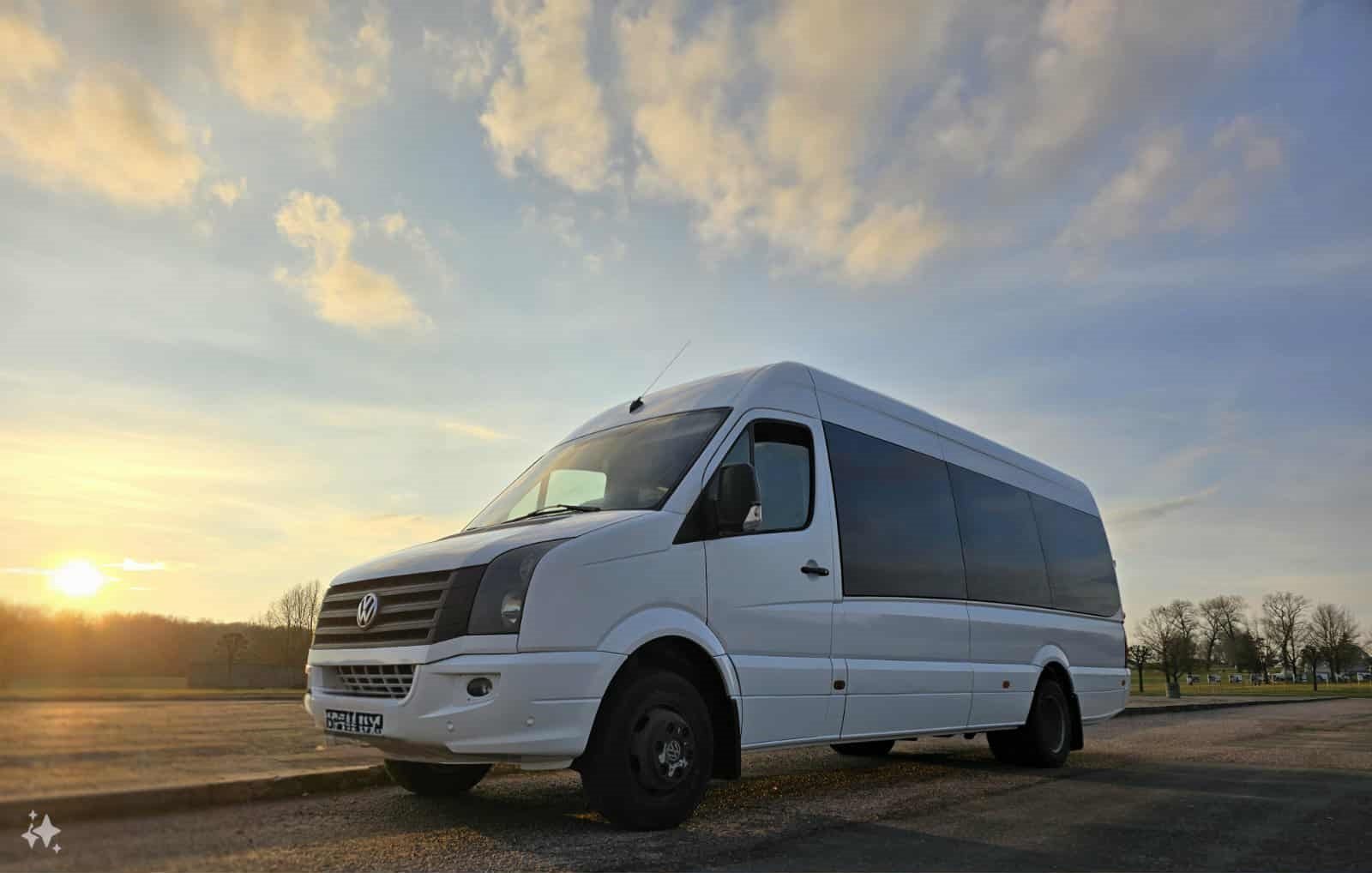 vw-crafter-20-vietu-mikroautobusas-kaune-autobusu-nuoma